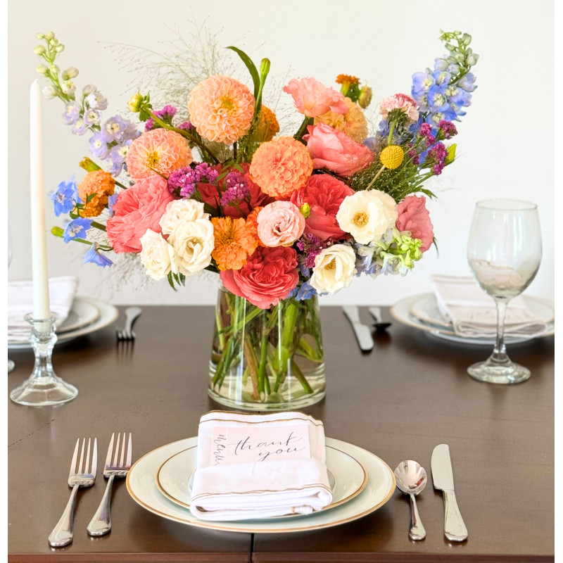 Classic Centerpiece in Colorful & Elegant - Same Day Delivery